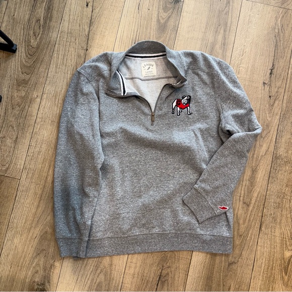 League Sweaters - UGA Gray Women’s large pullover half zip sweater